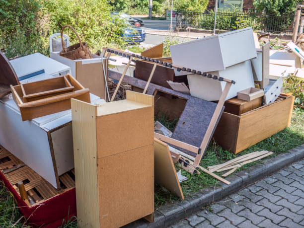 Best Yard Cleanup Services  in Hohenwald, TN